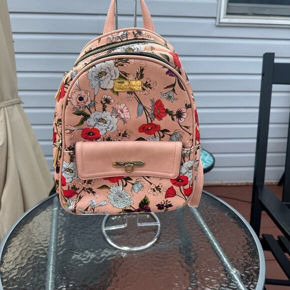Big Buddha Handbags - Big Buddha Floral Pink Backpack in excellent condition